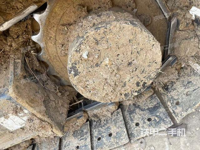 右驅動輪（行走機構）