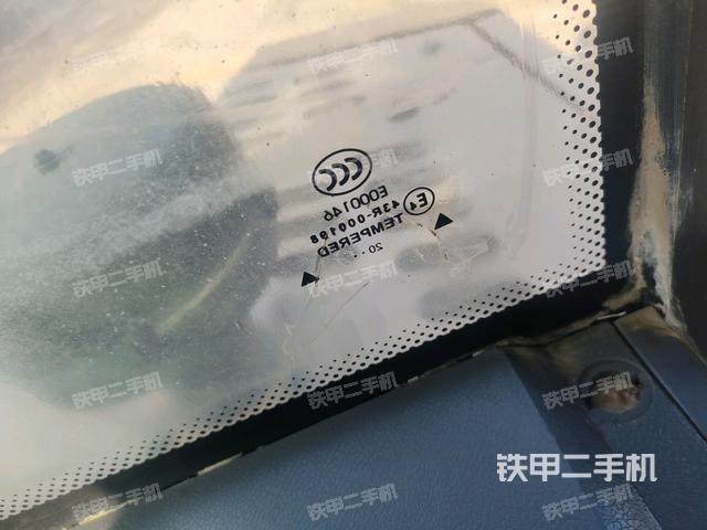 后窗玻璃角標(biāo)（駕駛室部分）