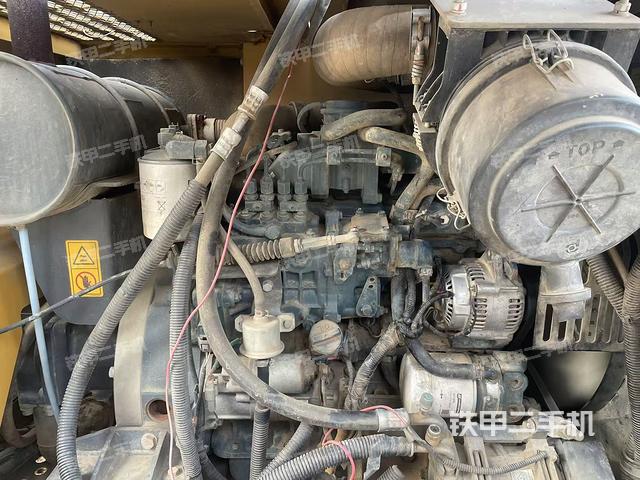 發(fā)動機(jī)室（上車部件）