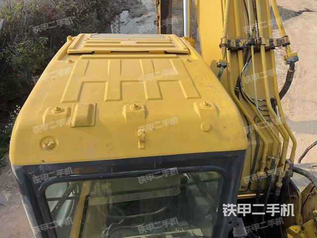 駕駛室頂部俯視(上車部件) 駕駛室頂部俯視(上車部件)