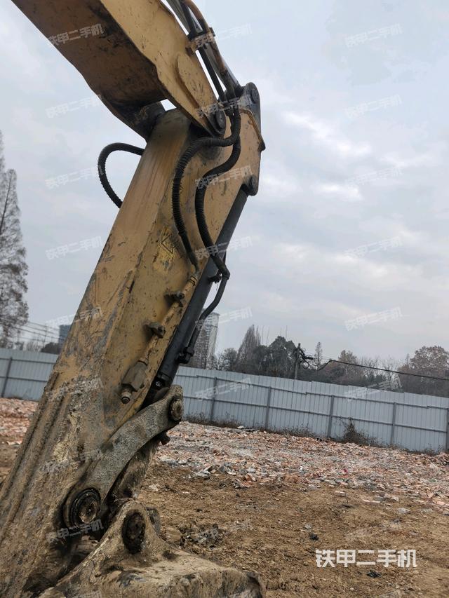 小臂整體右前（工作和回轉(zhuǎn)裝置）