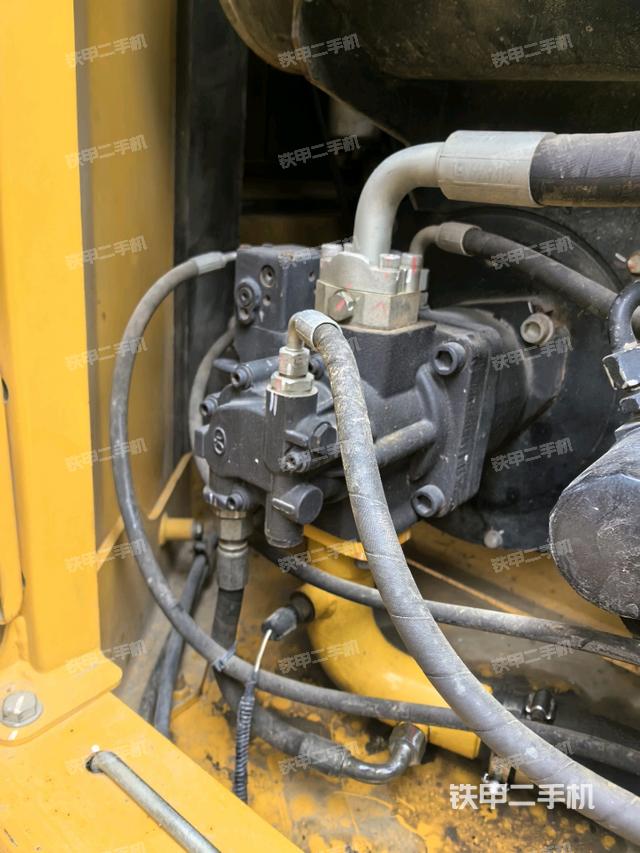 液壓泵室（大件艙室）