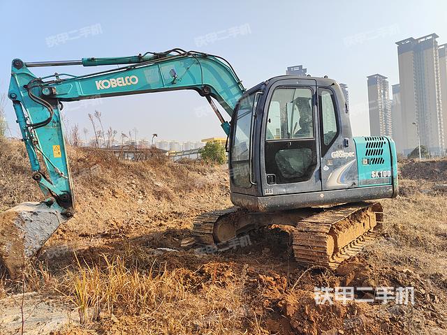 神鋼SK75-8挖掘機