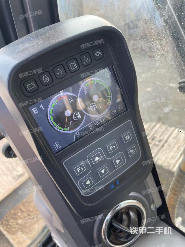 小時(shí)表（駕駛室部分）