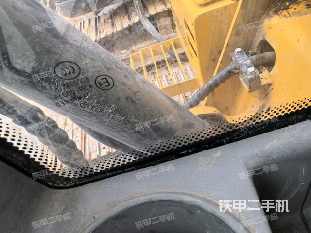 后窗玻璃角標(biāo)（駕駛室部分）