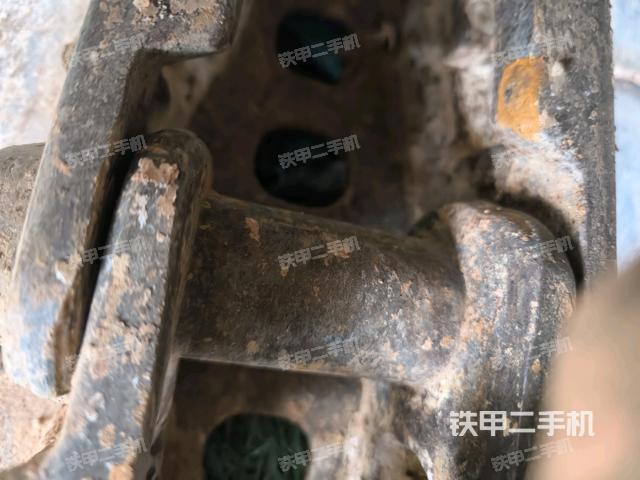 左驅(qū)動(dòng)輪（行走機(jī)構(gòu)）