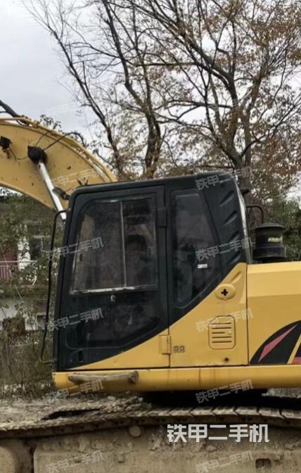 驾驶室整体（整机外观）