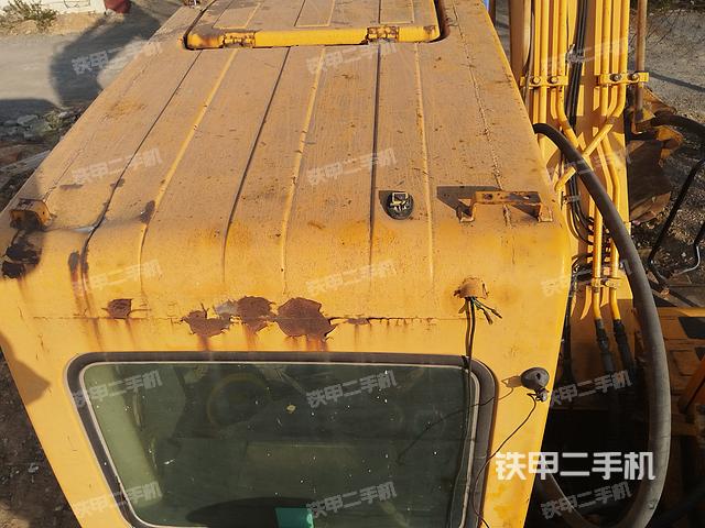 駕駛室頂部（整機(jī)外觀）