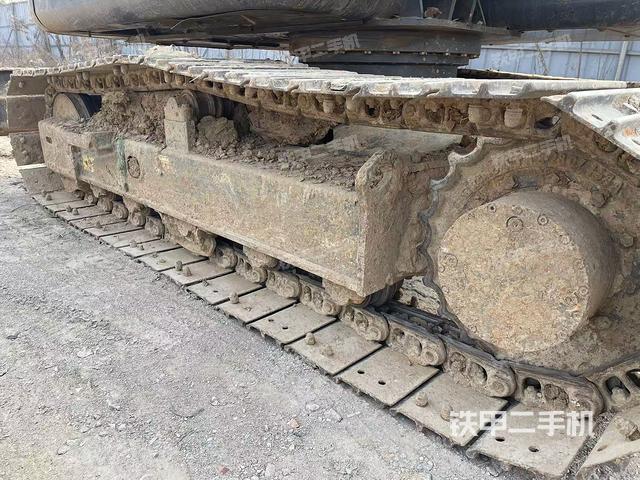 左側(cè)履帶整體?（行走機(jī)構(gòu)）