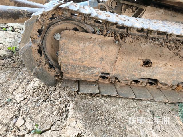 左側(cè)履帶整體?（行走機(jī)構(gòu)）