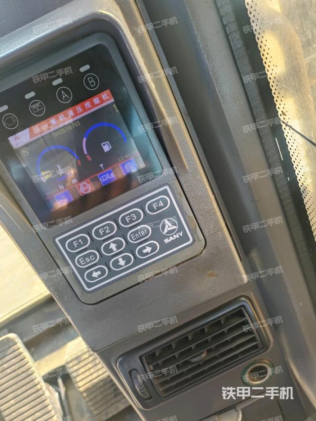 顯示屏?（駕駛室部分）