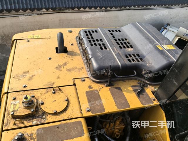 駕駛室頂部俯視(上車部件) 駕駛室頂部俯視(上車部件)