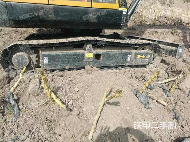 右側(cè)履帶整體?（行走機(jī)構(gòu)）