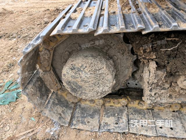 左驅(qū)動(dòng)輪（行走機(jī)構(gòu)）