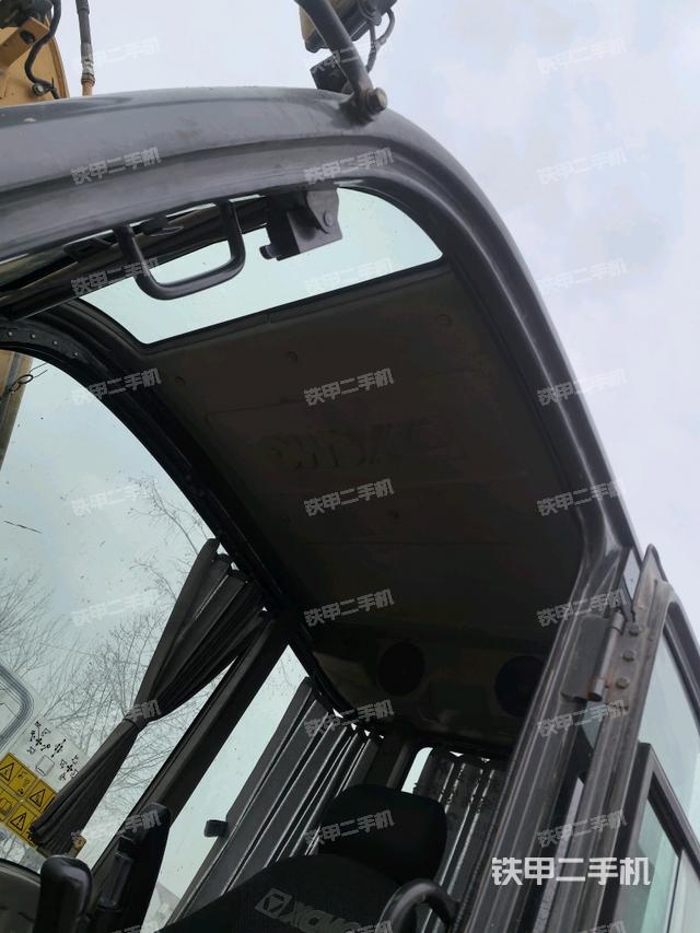 頂棚整體（駕駛室部分）