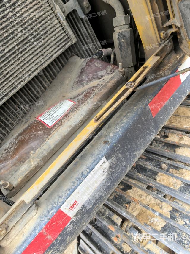 電瓶（大件艙室）