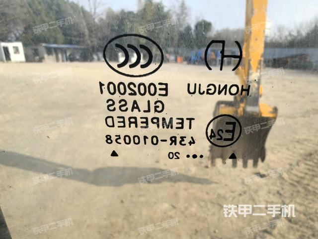 后窗玻璃角標(biāo)（駕駛室部分）