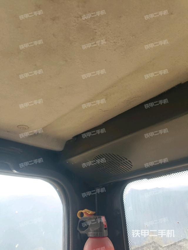 后窗玻璃角標(biāo)（駕駛室部分）