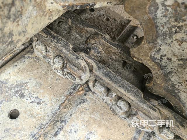 右側(cè)履帶整體?（行走機(jī)構(gòu)）