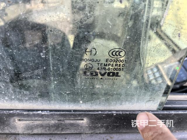 后窗玻璃角標(biāo)（駕駛室部分）