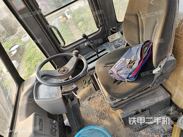 驾驶室工作台（整机外观及大件）