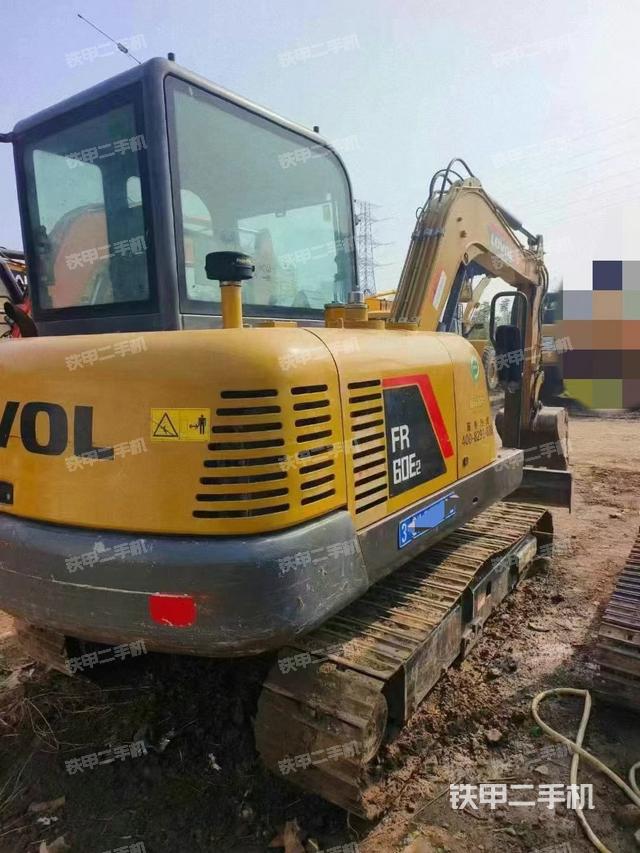 整機右后45°（整機外觀）