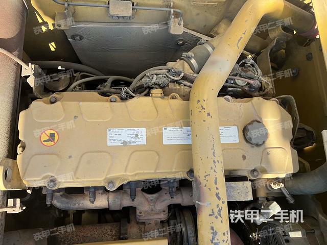 發(fā)動(dòng)機(jī)整體俯視(整機(jī)外觀) 發(fā)動(dòng)機(jī)整體俯視(整機(jī)外觀)