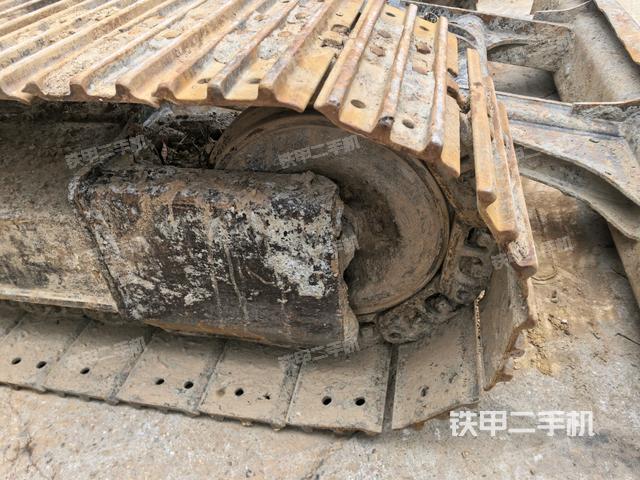 左側(cè)履帶整體?（行走機(jī)構(gòu)）