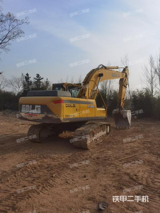 整機右后45°（整機外觀）