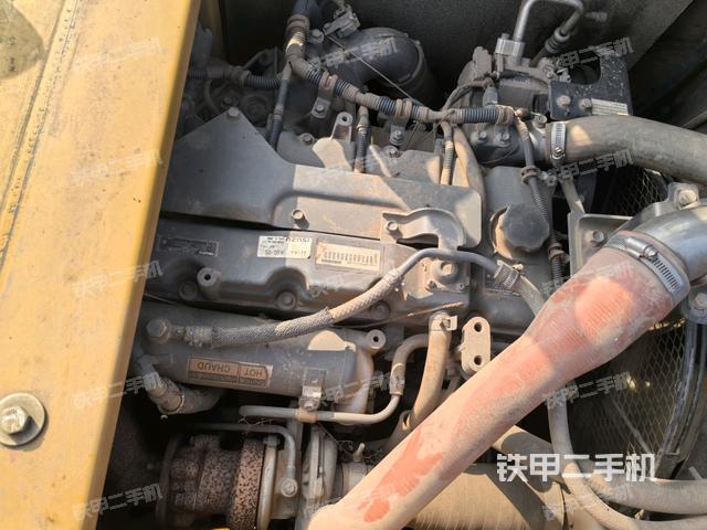 發(fā)動(dòng)機(jī)室(上車部件) 發(fā)動(dòng)機(jī)室(上車部件)