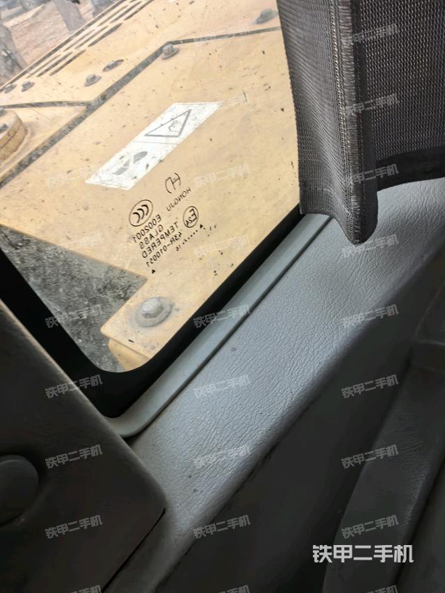 座椅后部（駕駛室部分）