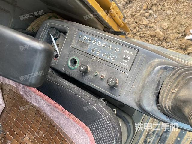 座椅左側(cè)控制臺/音響/含左手柄（駕駛室部分）