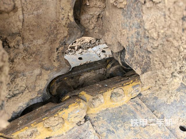 左側(cè)行走馬達(dá)蓋板（行走機(jī)構(gòu)）