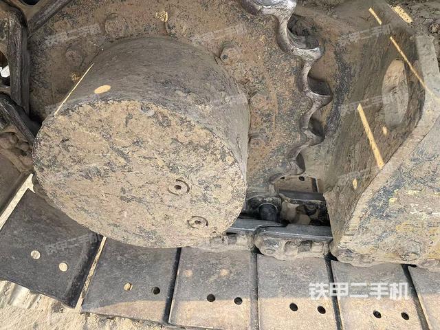 左驅(qū)動(dòng)輪（行走機(jī)構(gòu)）