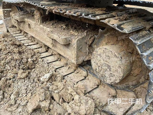 左側(cè)履帶整體?（行走機(jī)構(gòu)）