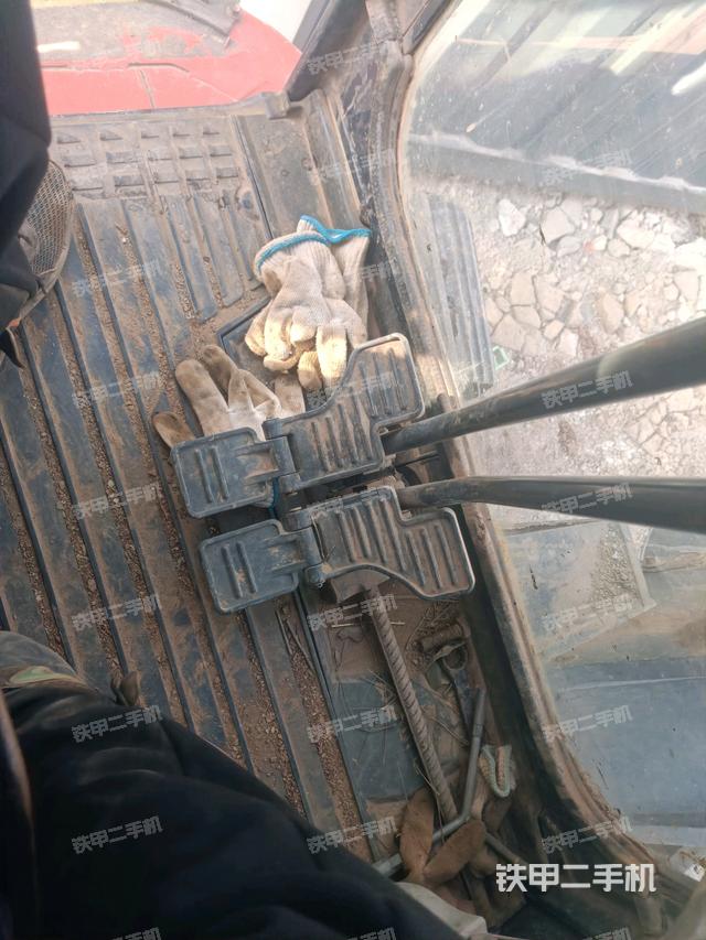 后窗玻璃角標(biāo)（駕駛室部分）