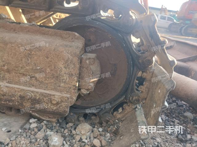 右驅(qū)動(dòng)輪（行走機(jī)構(gòu)）