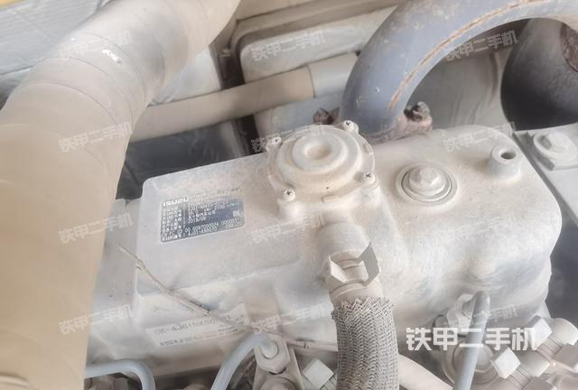 發(fā)動(dòng)機(jī)整體俯視(整機(jī)外觀) 發(fā)動(dòng)機(jī)整體俯視(整機(jī)外觀)