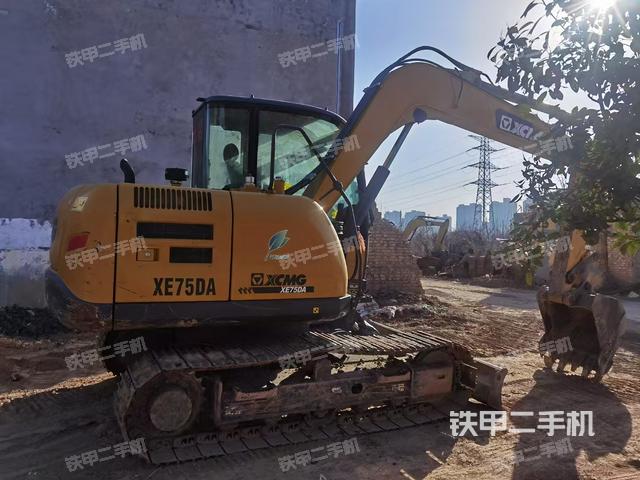 整機右后45°（整機外觀）