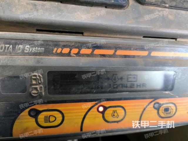 ?駕駛室正側(cè)（駕駛室部分）