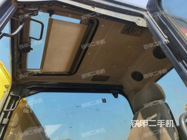 頂棚整體（駕駛室部分）