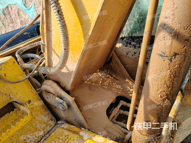 大臂根部?斜視（工作和回轉(zhuǎn)裝置）