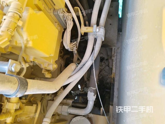 氣門(mén)室蓋螺絲特寫(xiě)(上車(chē)部件) 氣門(mén)室蓋螺絲特寫(xiě)(上車(chē)部件)