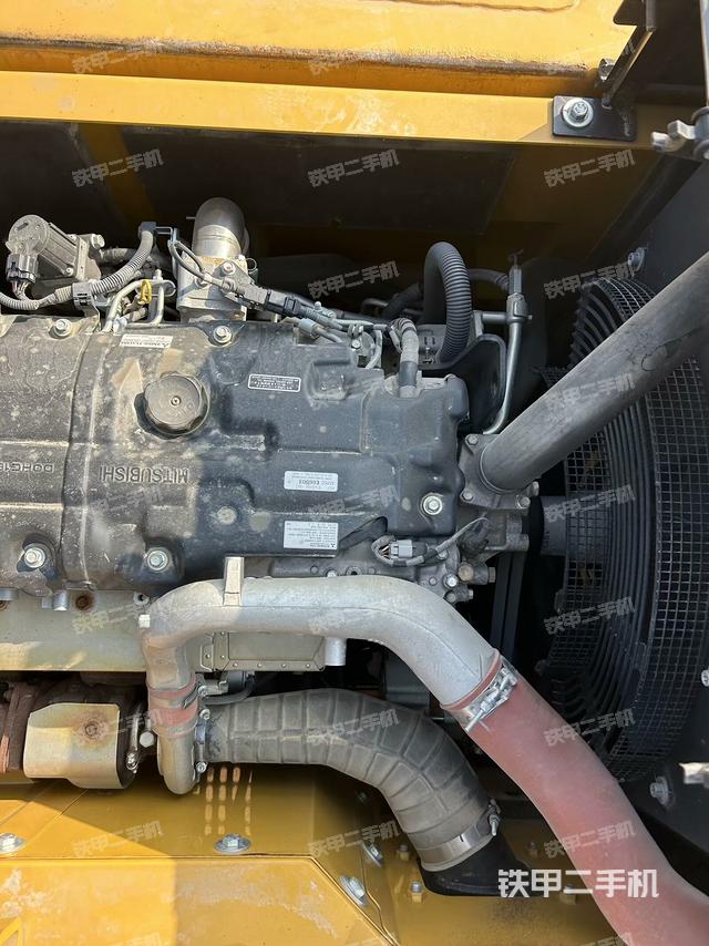 氣門室蓋螺絲特寫（上車部件）