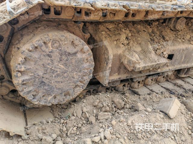 左驅(qū)動(dòng)輪（行走機(jī)構(gòu)）