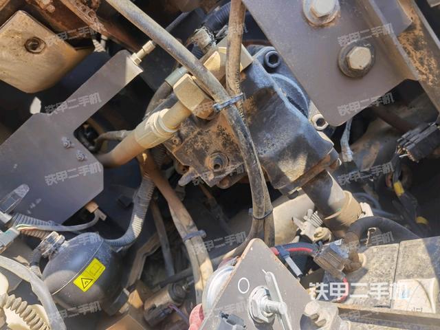 電瓶（大件艙室）