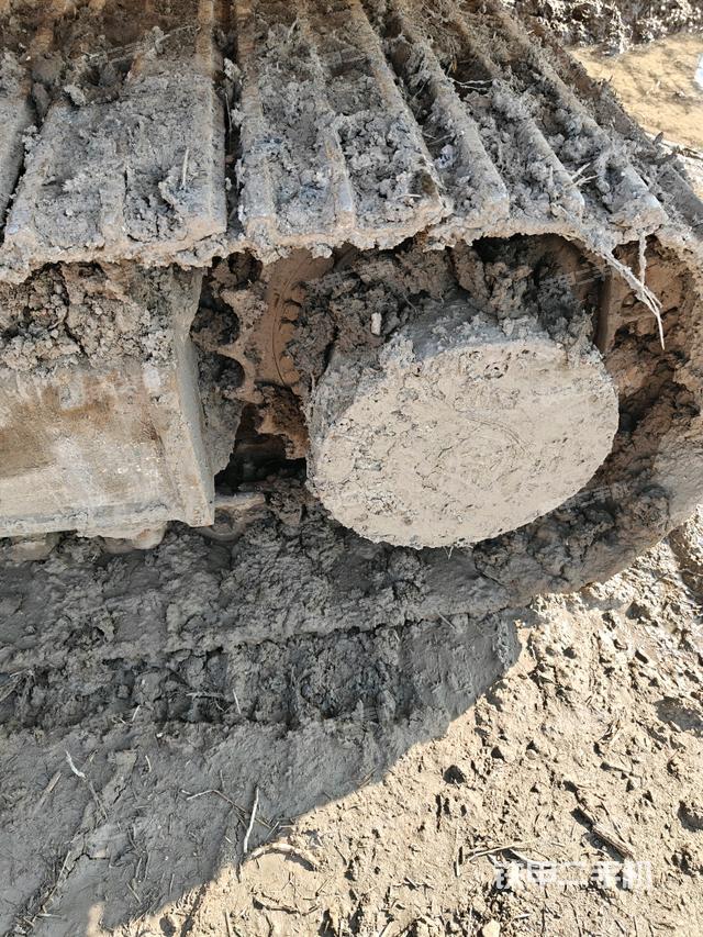 右驅(qū)動(dòng)輪（行走機(jī)構(gòu)）