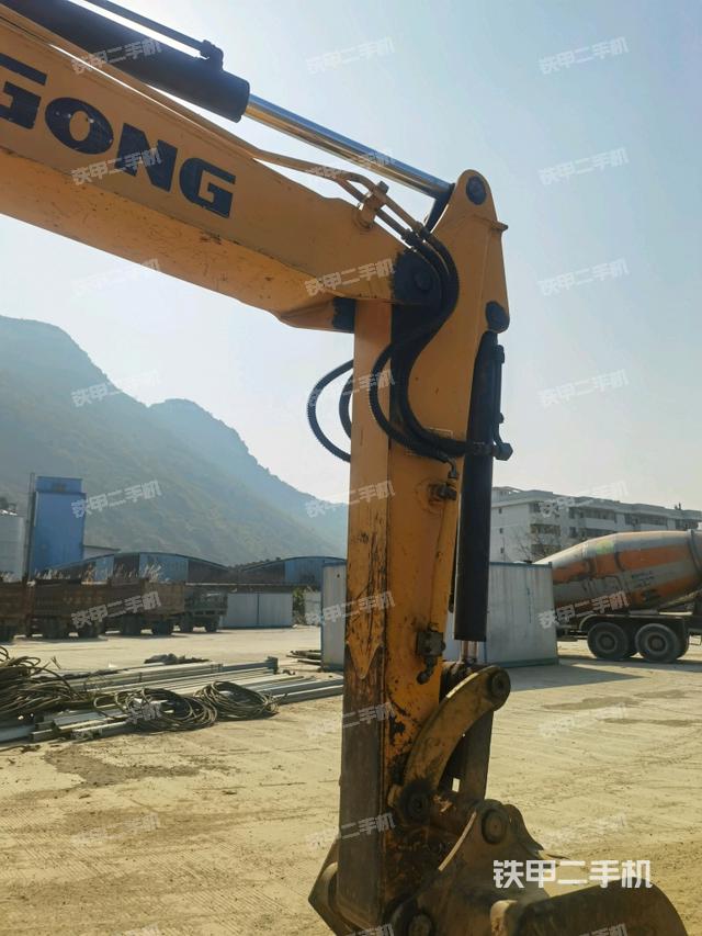 大臂整體?右側(cè)（工作和回轉(zhuǎn)裝置）