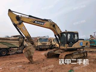 三一重工SY215C挖掘机实拍图片
