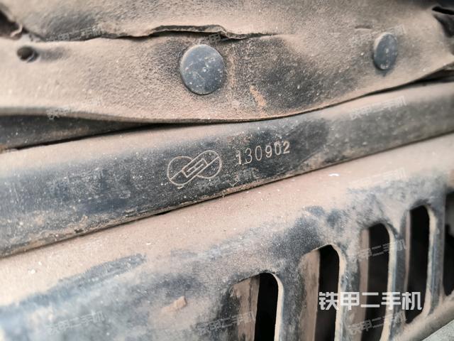 左后方玻璃角標(biāo)(駕駛室部分) 左后方玻璃角標(biāo)(駕駛室部分)